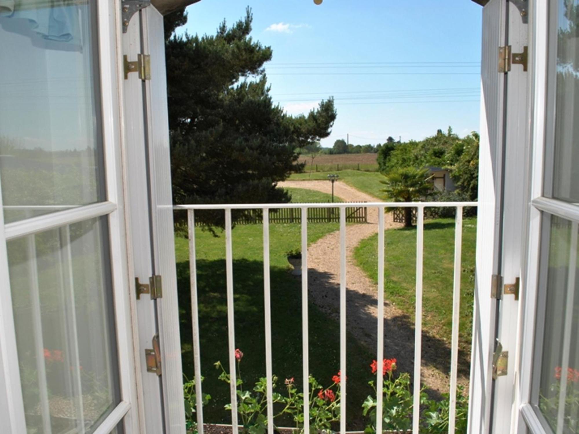Gite De Charme Pres Des Chateaux De La Loire Avec Jardin, Terrasse Et Equipements Pour Familles - Fr-1-381-359 Azay-sur-Cher ภายนอก รูปภาพ
